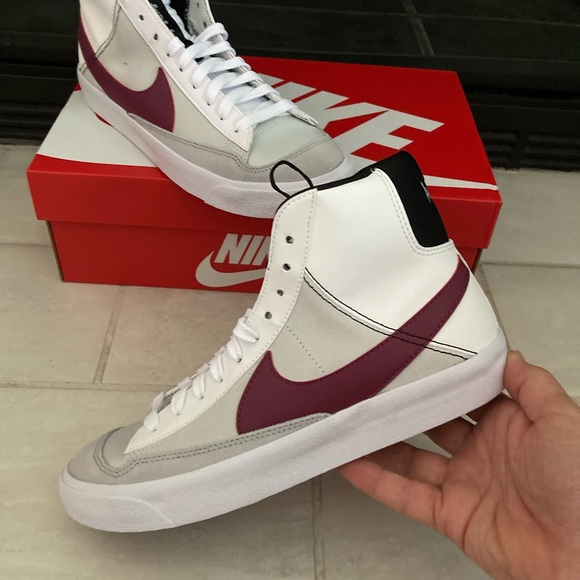 COPY - Nike Blazer ‘77 MID SE - Picture 3 of 6
